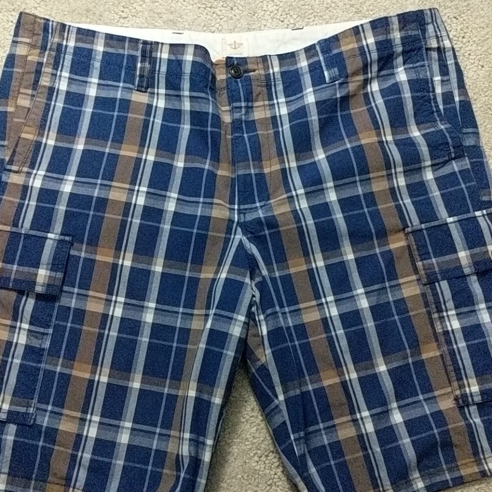 Like new docker shorts